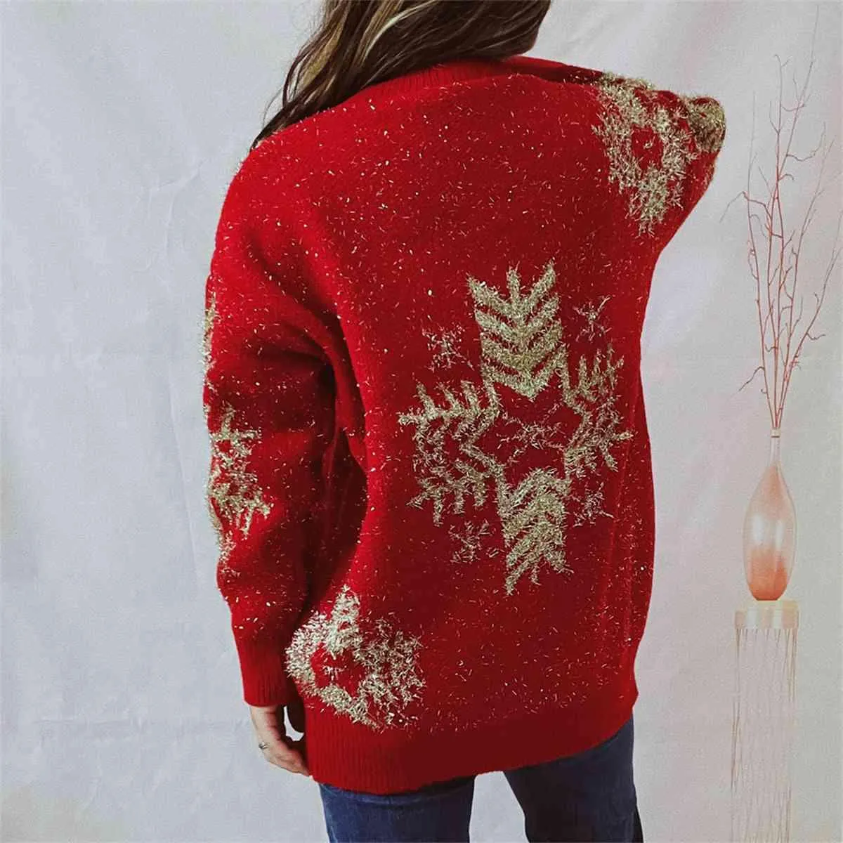 Cozy Snowflake Knit Sweater for Winter Wear