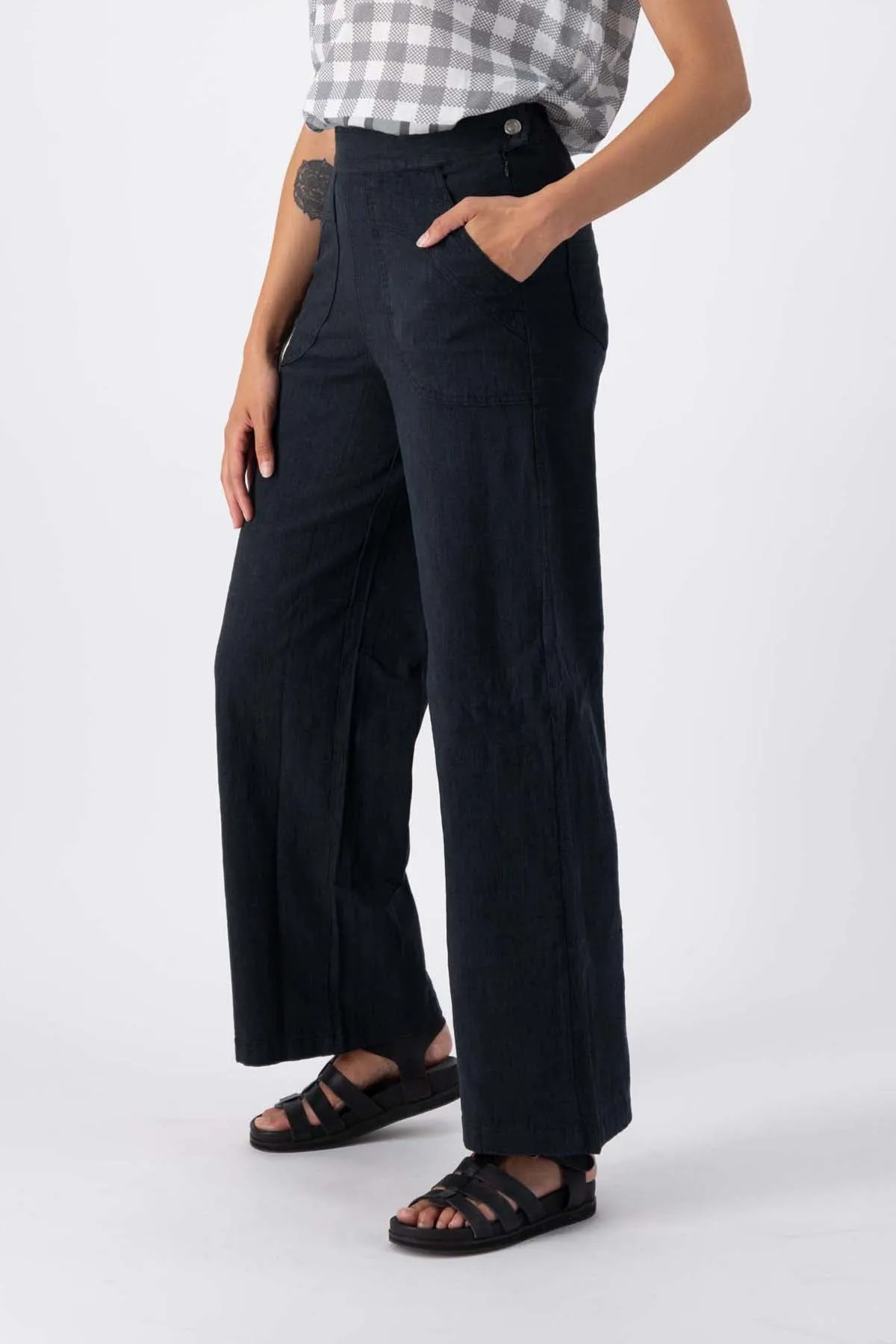 Peggy Isabella Long Pants Black Wash in Linen