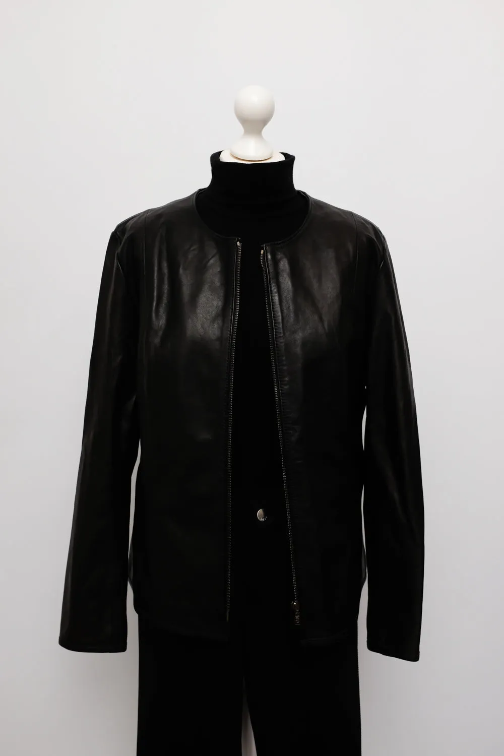 VINTAGE CLEAN BLACK LEATHER JACKET